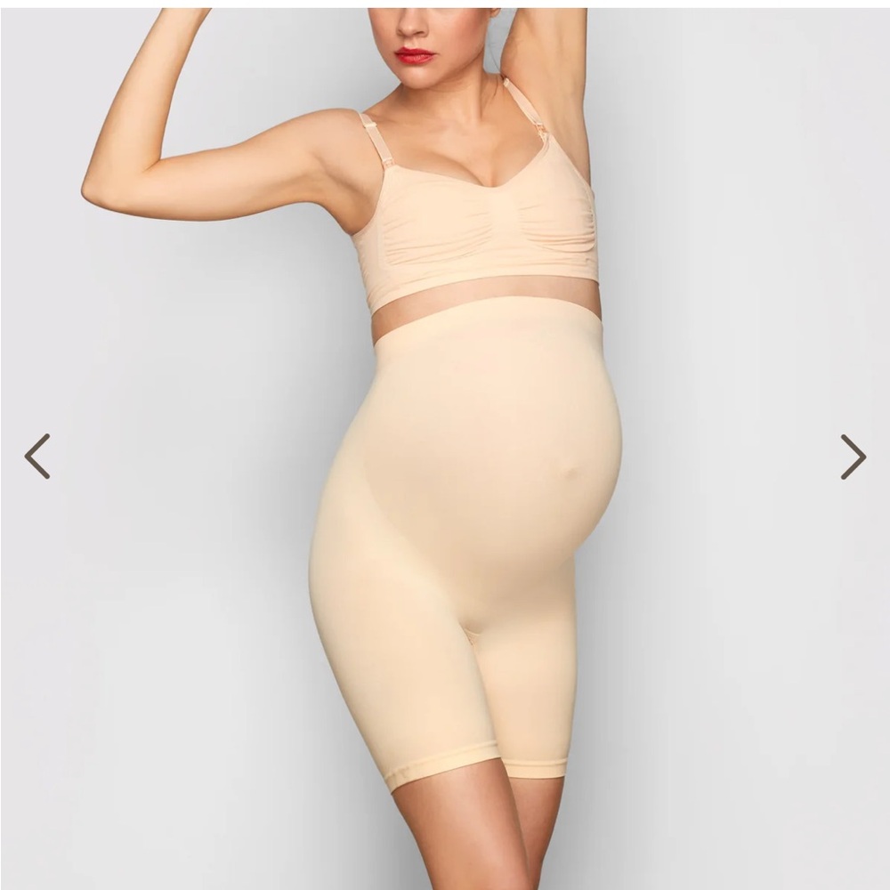 Skims Maternity Sculpting Short Mid Thigh, Sand, 2X/3X